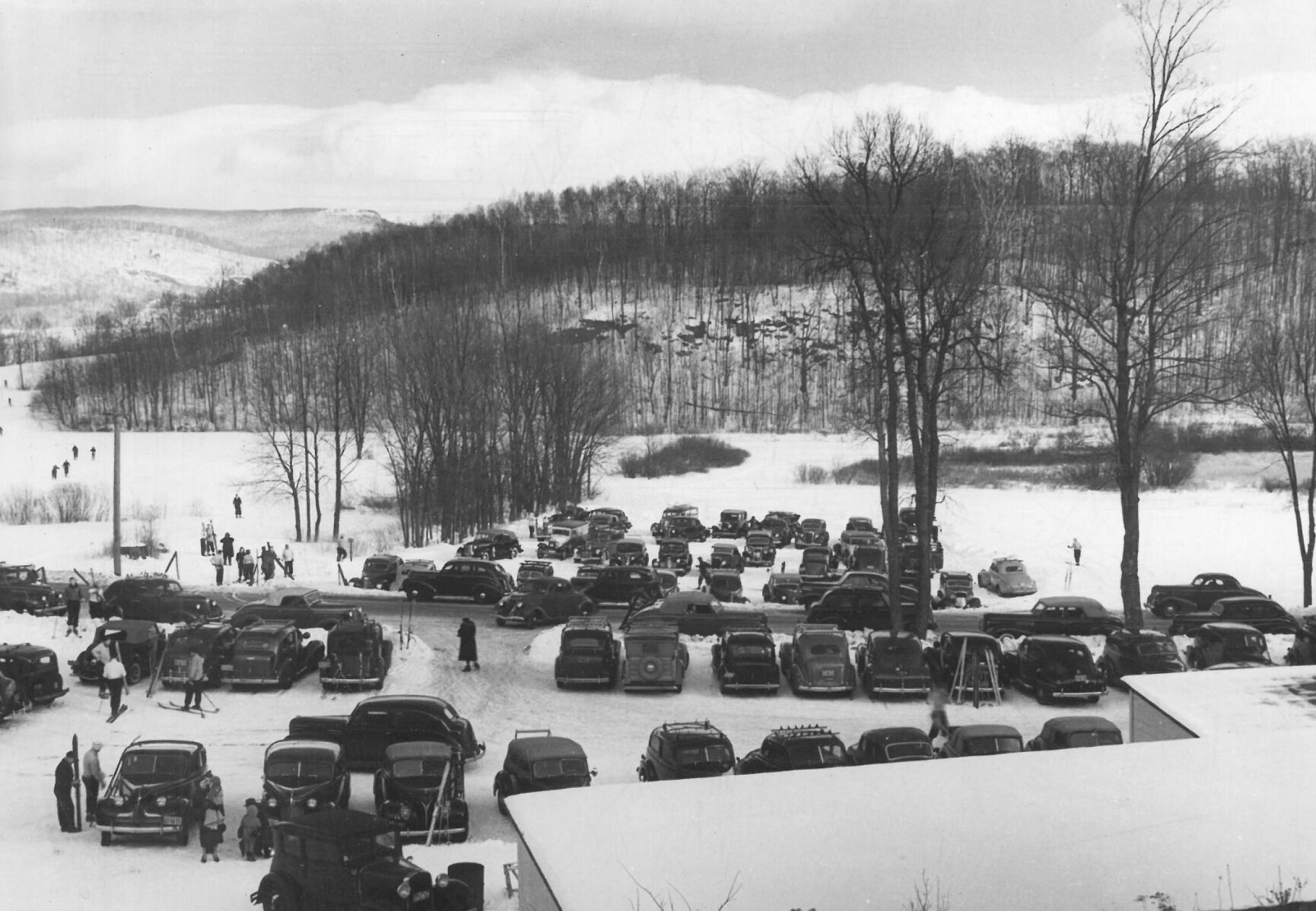 Skiers Cars in New Ashford